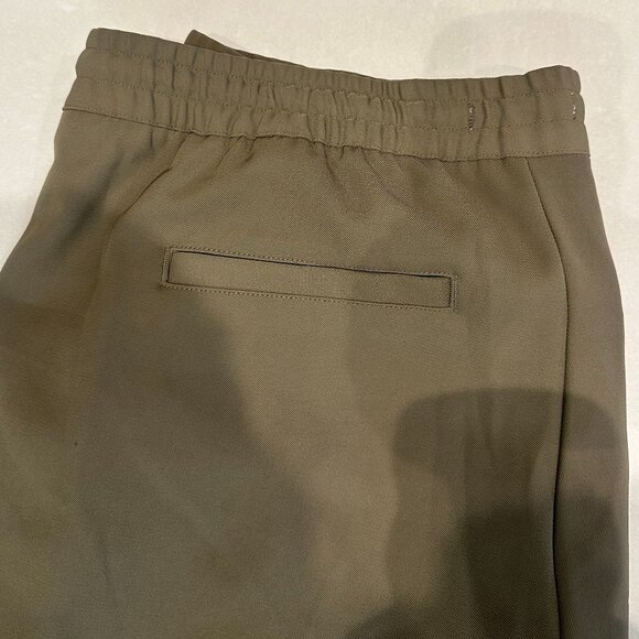Banana Republic Sport Women's Cargo Pant - Picture 9 of 9